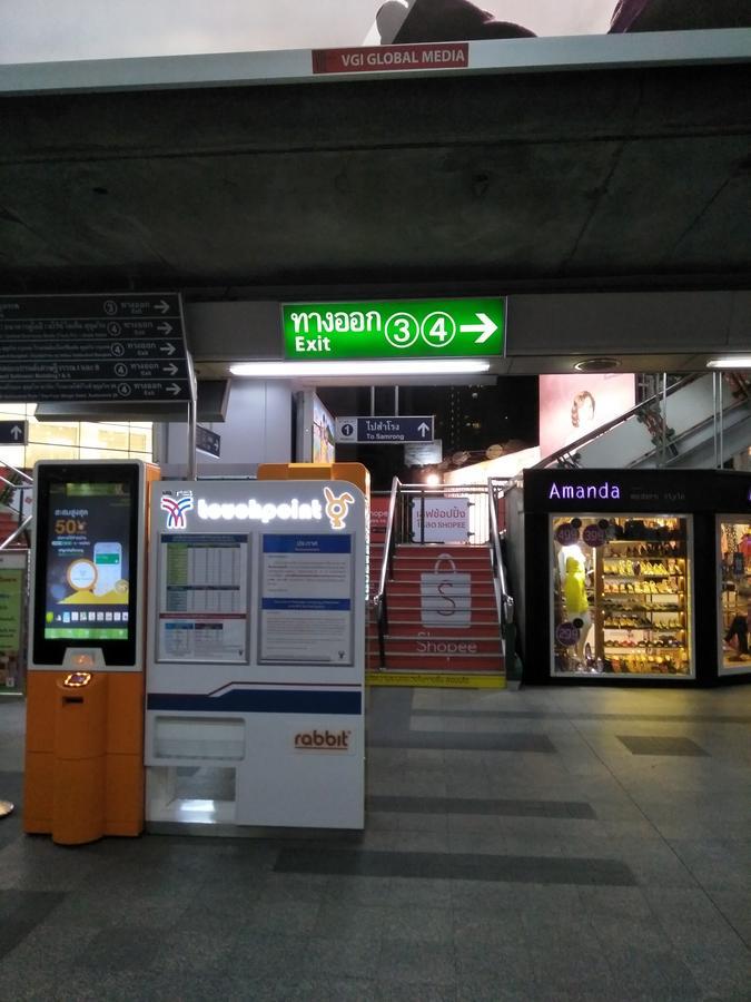Badu Sukhumvit Dormitory Banguecoque Exterior foto