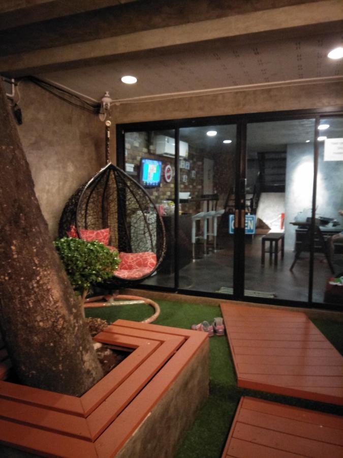 Badu Sukhumvit Dormitory Banguecoque Exterior foto